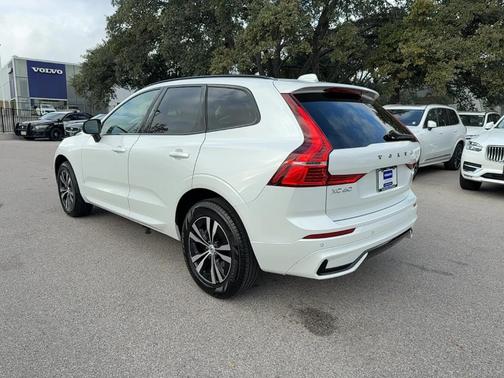2025 Volvo XC60 B5 Core