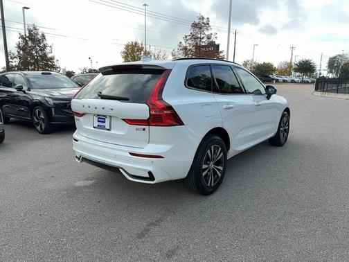 2025 Volvo XC60 B5 Core