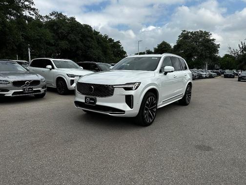 2025 Volvo XC90 Plug-In Hybrid T8 Plus 7-Seater