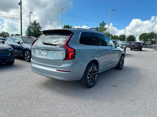 2026 Volvo XC90 B6 Core