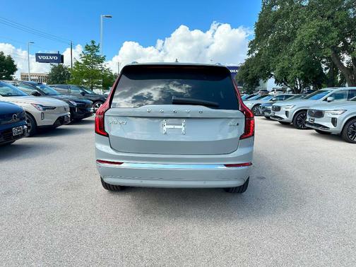 2026 Volvo XC90 B6 Core