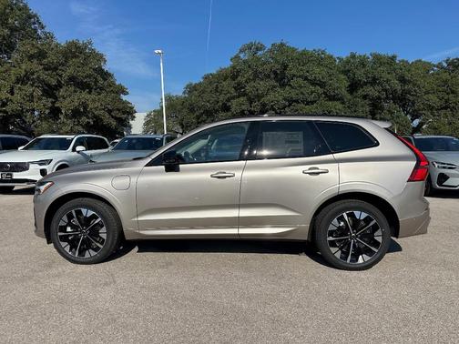 2026 Volvo XC60 Plug-In Hybrid T8 Ultra