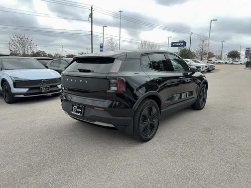 2026 Volvo EX30 TWIN MOTOR CROSS COUNTRY ULTRA