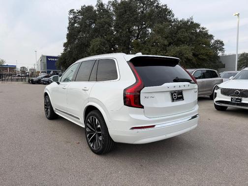 2026 Volvo XC90 B6 Ultra 7-Seater