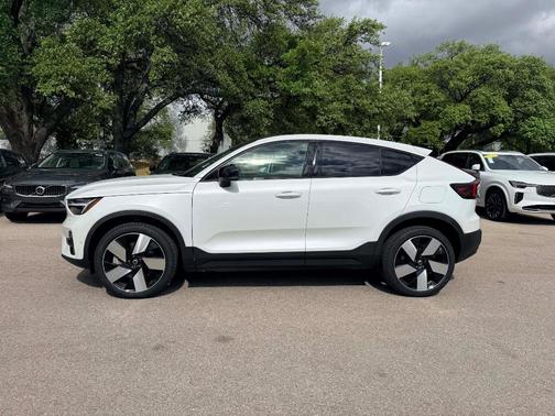 Crystal White 2023 Volvo C40 Recharge Pure Electric Twin Ultimate