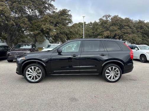 2022 Volvo XC90 Recharge Plug-In Hybrid T8 R-Design 7 Passenger