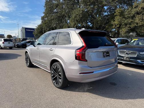 2026 Volvo XC90 B6 Plus 7-Seater