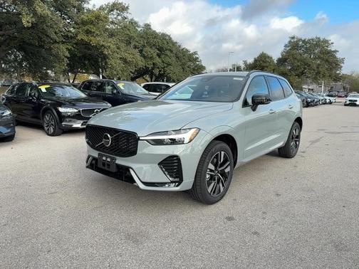 2026 Volvo XC60 B5 Core