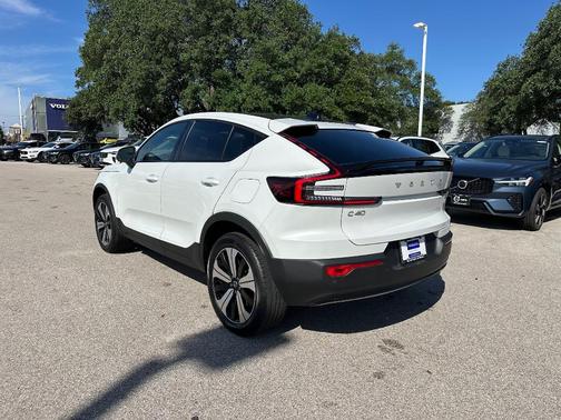 2023 Volvo C40 Recharge Pure Electric Twin Core