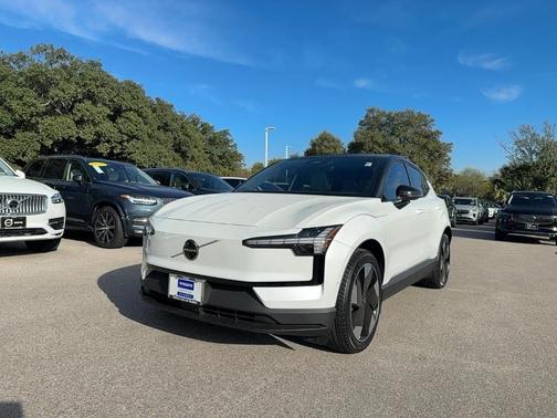 2025 Volvo EX30 Twin Motor Ultra