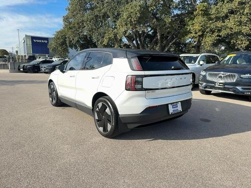 2025 Volvo EX30 Twin Motor Ultra