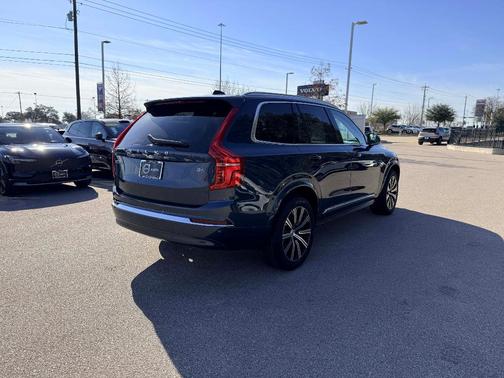 2025 Volvo XC90 B6 Plus 7-Seater