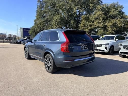 2025 Volvo XC90 B6 Plus 7-Seater