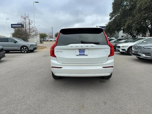 2024 Volvo XC90 Recharge Plug-In Hybrid T8 Plus Bright Theme 7-Seater