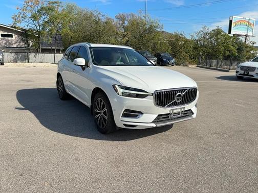 2021 Volvo XC60 Recharge Plug-In Hybrid T8 Inscription