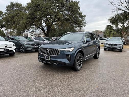 2026 Volvo XC90 B6 Plus 7-Seater