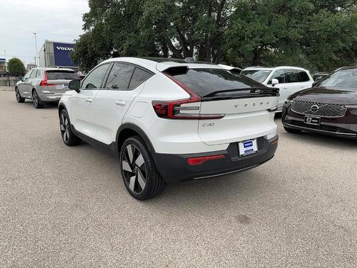 2023 Volvo C40 Recharge Pure Electric Twin Plus