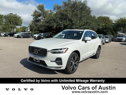 2023 Volvo XC60 Recharge Plug-In Hybrid T8 Plus Bright Theme
