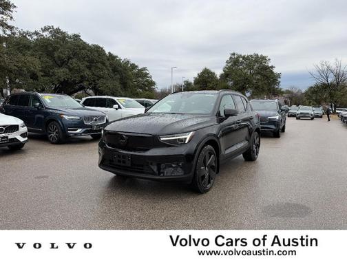 2026 Volvo EX40 Twin Motor Ultra Black Edition