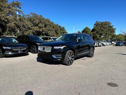 2025 Volvo XC90 B6 Plus 7-Seater