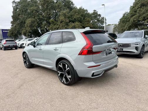 2026 Volvo XC60 B5 Ultra