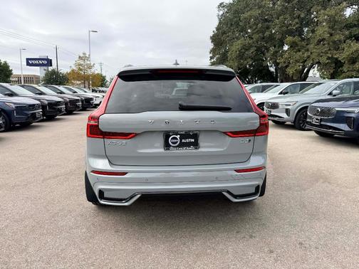 2026 Volvo XC60 B5 Ultra