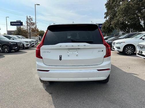 2025 Volvo XC90 B6 Plus 7-Seater