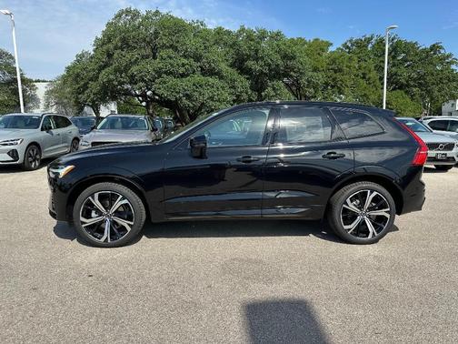 2025 Volvo XC60 B5 Ultra