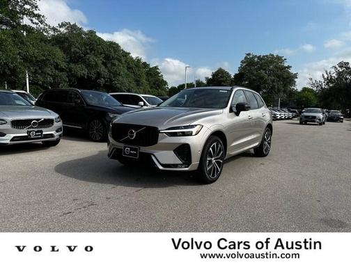 2025 Volvo XC60 B5 Plus