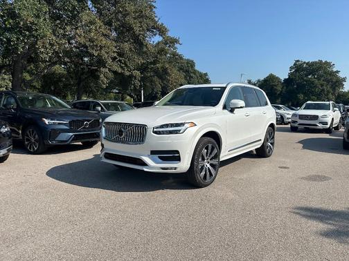 2025 Volvo XC90 B6 Plus 7-Seater