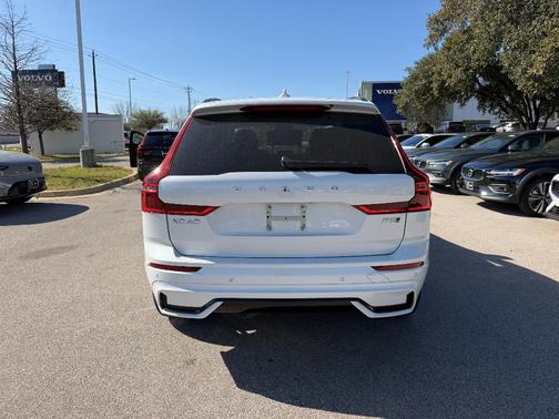 2026 Volvo XC60 B5 Core