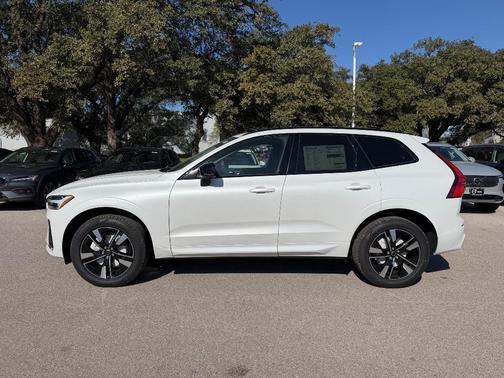 2026 Volvo XC60 B5 Core