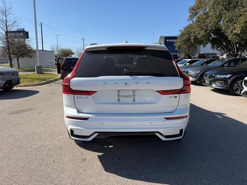 2026 Volvo XC60 B5 Core