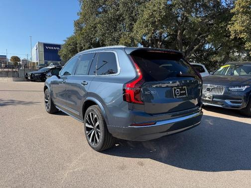 2026 Volvo XC90 B6 Core