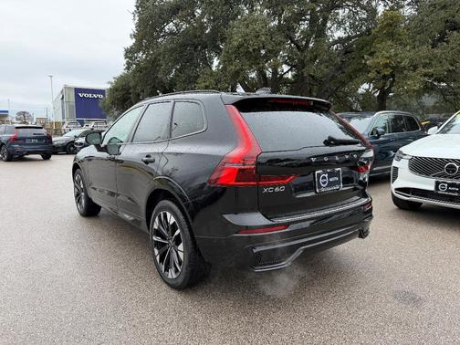 2026 Volvo XC60 B5 Ultra