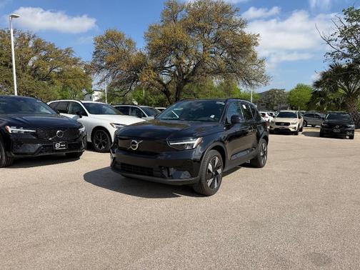2024 Volvo XC40 Recharge Pure Electric Twin Core