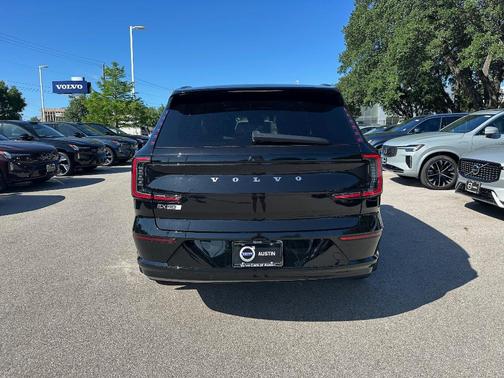 2025 Volvo EX90 Twin Motor Performance Ultra