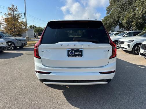 2026 Volvo XC90 B6 Ultra Dark Theme 6-Seater