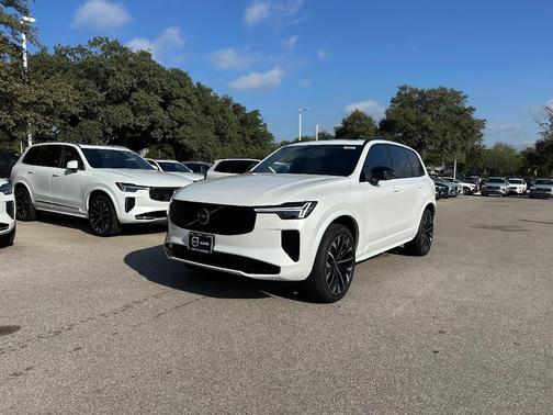 2026 Volvo XC90 B6 Ultra Dark Theme 6-Seater