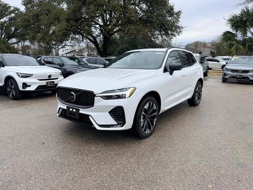 2026 Volvo XC60 B5 Plus