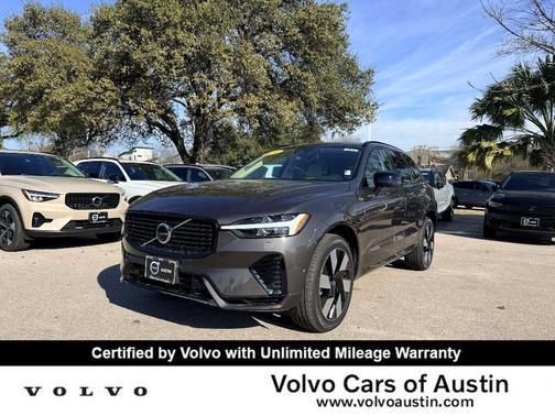 2024 Volvo XC60 Recharge Plug-In Hybrid T8 Plus Dark Theme