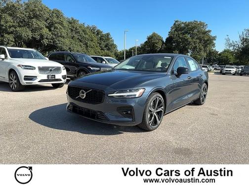 2024 Volvo S60 B5 Core Dark Theme