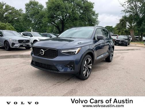 Denim Blue 2026 Volvo XC40 B5 Ultra