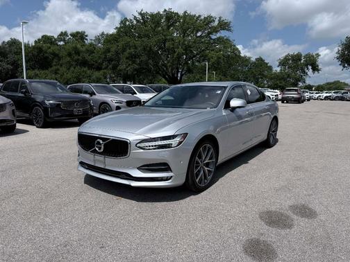 Bright Silver 2018 Volvo S90 T5 Momentum