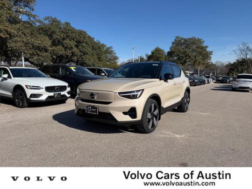 2026 Volvo EX40 Twin Motor Plus