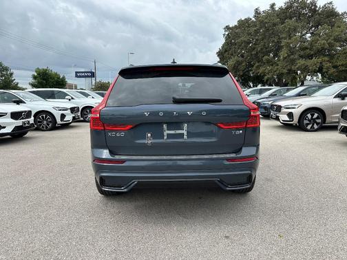 2025 Volvo XC60 Plug-In Hybrid T8 Core