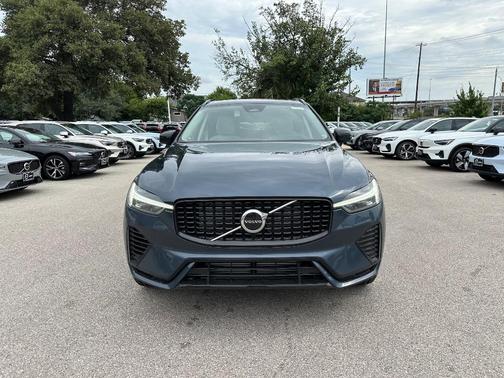 2025 Volvo XC60 Plug-In Hybrid T8 Core