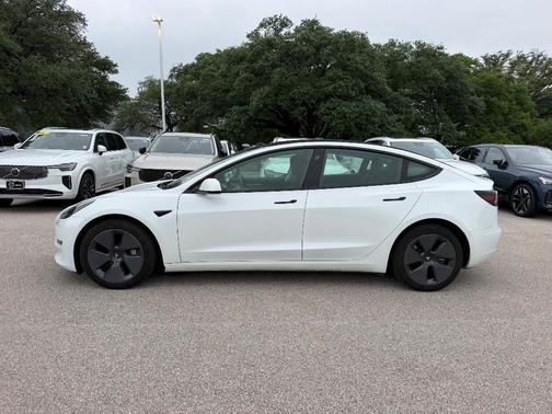 Pearl White Multi 2023 Tesla Model 3 Base