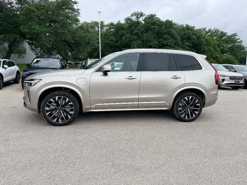 Bright 2026 Volvo XC90 Plug-In Hybrid T8 Ultra 6-Seater