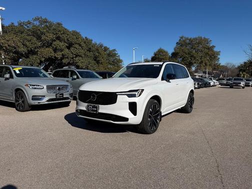 2026 Volvo XC90 B6 Ultra Dark Theme 7-Seater